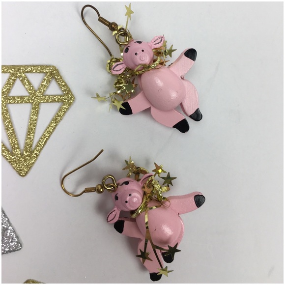 Pink Piggy & Star Earrings - Picture 3 of 3